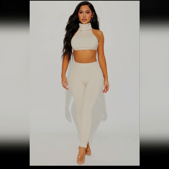 Fashion Nova Snatched 2 Piece Set - Picture 1 of 6